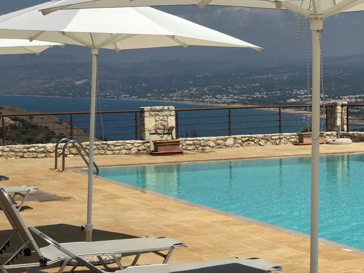 Arbutus - Relaxing Apartment With Fantastic Views Georgioupoli Buitenkant foto